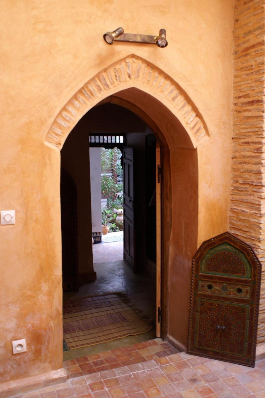 Riad Felloussia Meknes Luaran gambar