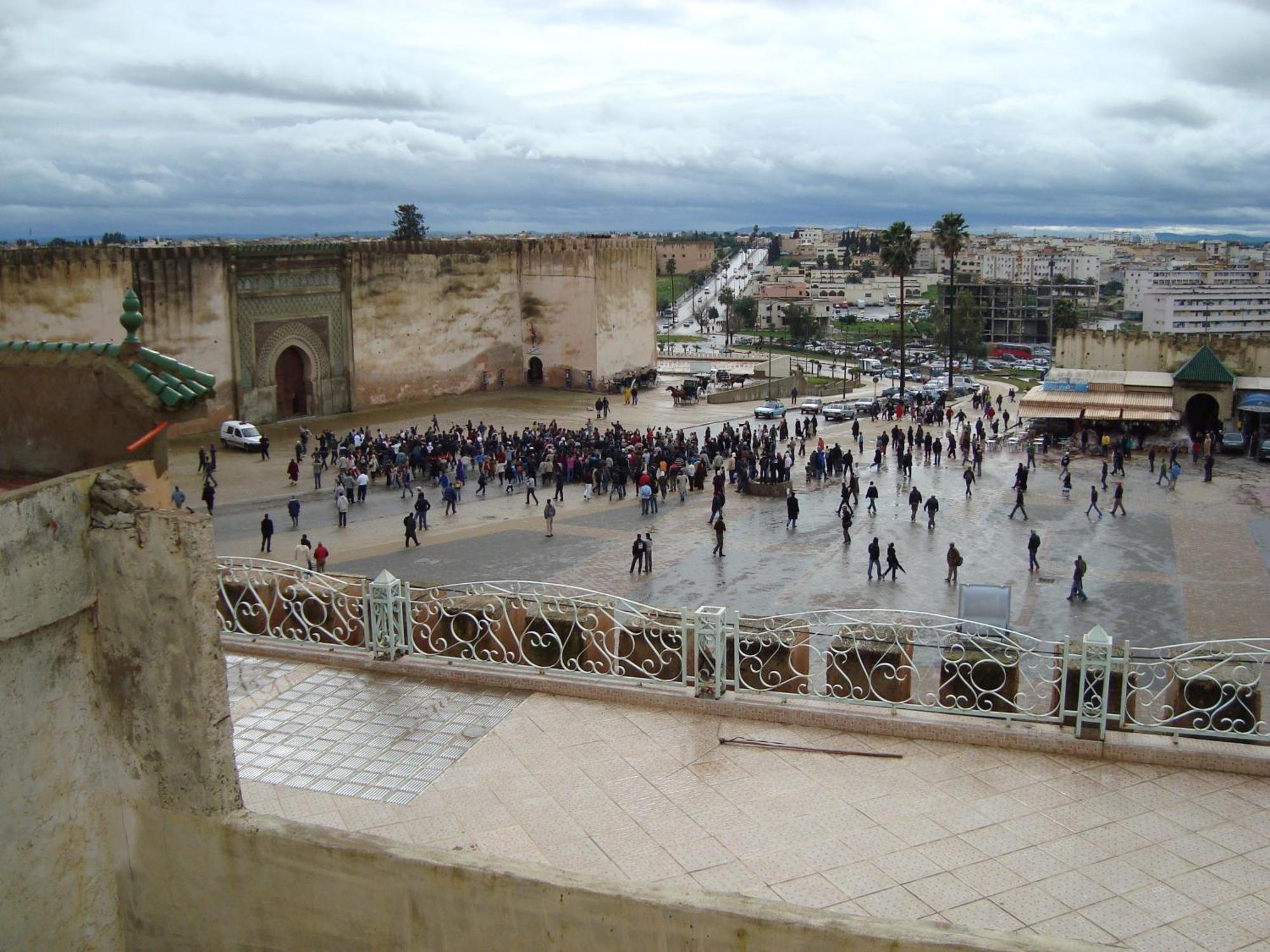 Riad Felloussia Meknes Luaran gambar