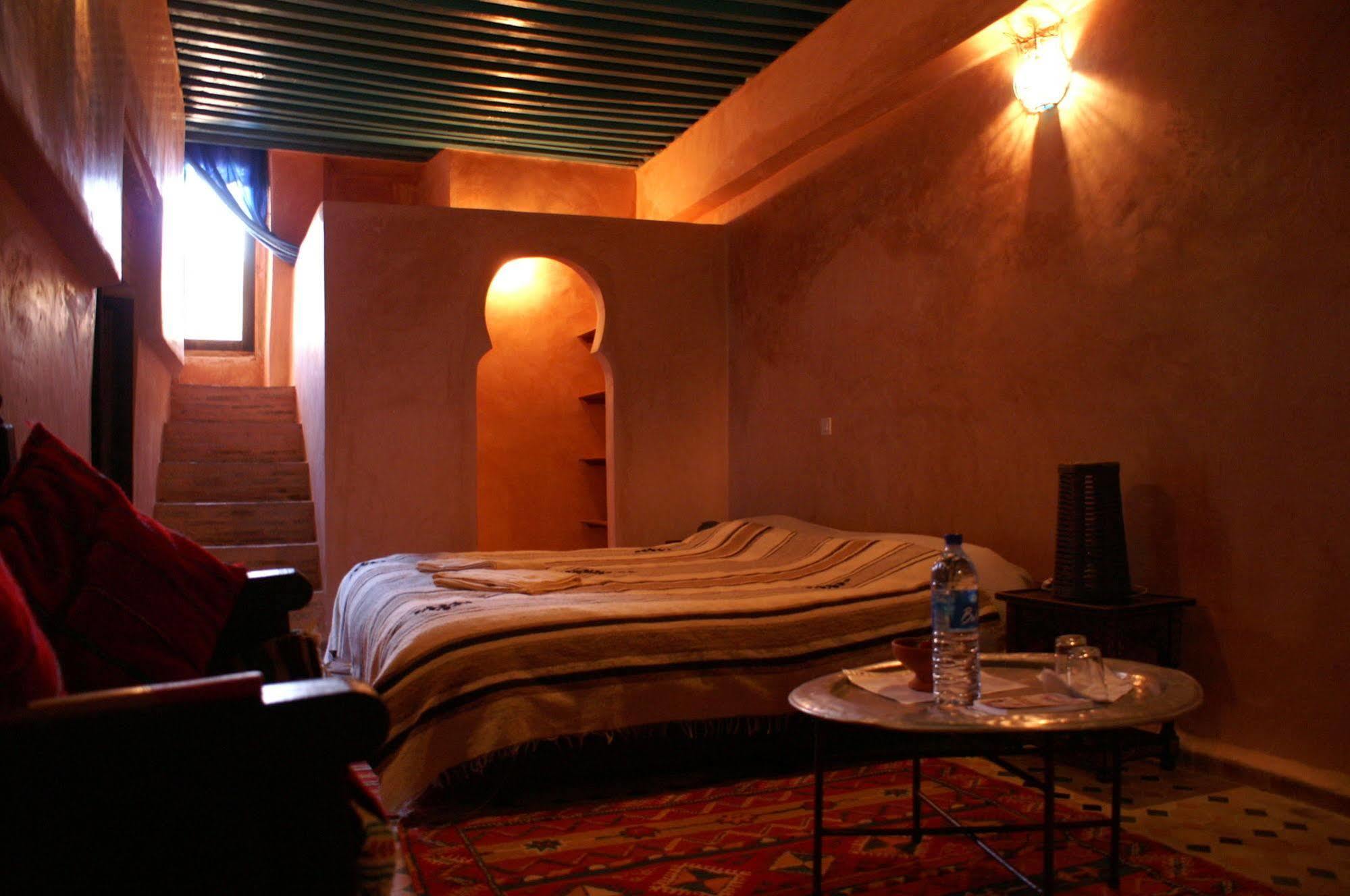 Riad Felloussia Meknes Luaran gambar